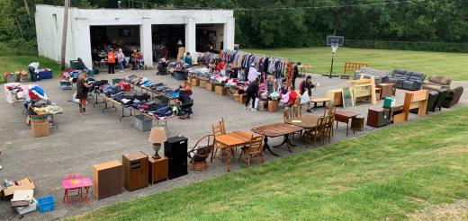 overview of garage sale tables